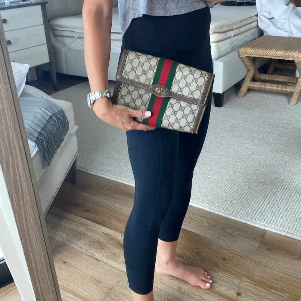 Authentic Gucci clutch - Picture 8 of 11